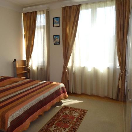 Large Apartment Very Sunny Brussels Centre Екстериор снимка